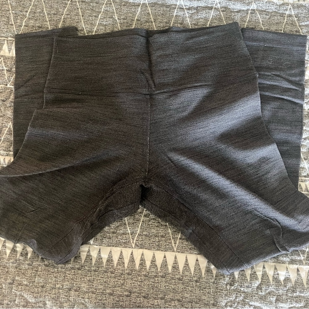 Grey lululemon leggings, size 8
